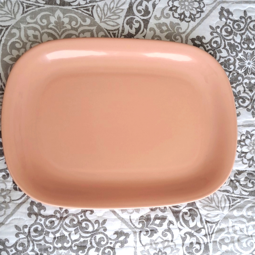 MCM Mikasa Color Classics Platter in  Salmon made in Japan